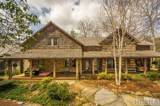 125 Branchwater Trail, Glenville, NC 28736