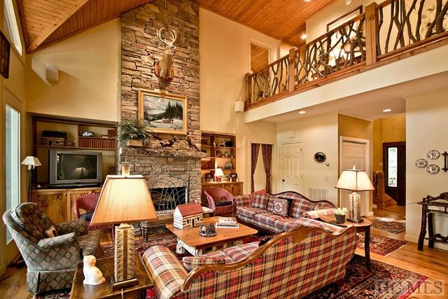 275 Ruffed Grouse Road, Glenville, NC 28736
