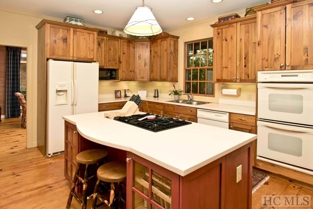 275 Ruffed Grouse Road, Glenville, NC 28736
