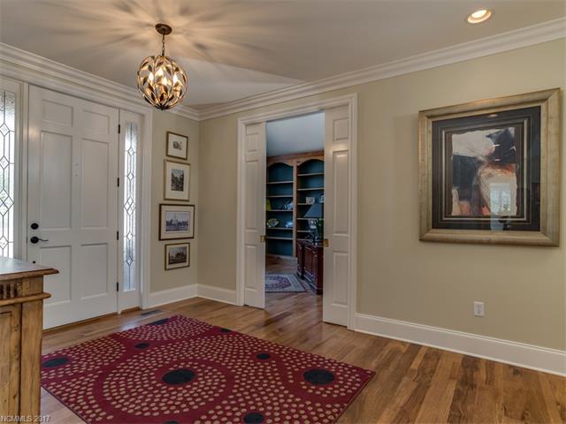127 Chattooga Run, Hendersonville, NC 28739