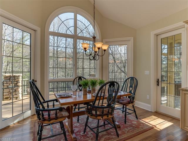 127 Chattooga Run, Hendersonville, NC 28739