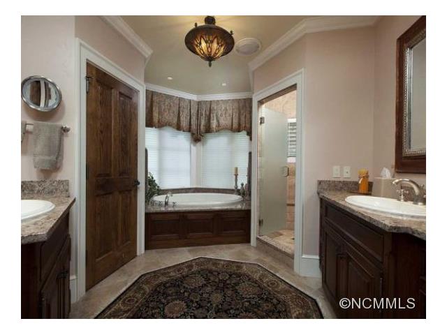 167 Chattooga Run, Hendersonville, NC 28739