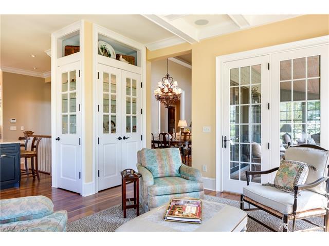 1333 Solomon Circle, Hendersonville, NC 28739