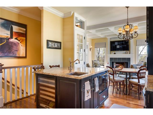 1333 Solomon Circle, Hendersonville, NC 28739