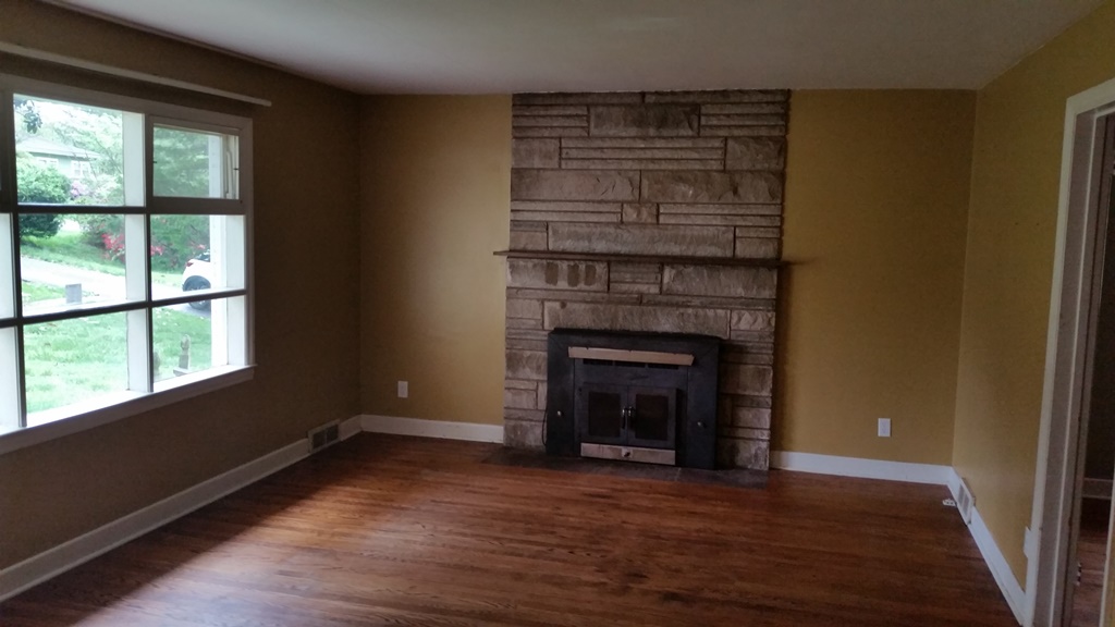 2214 Harden CirHendersonville, NC, 28739Henderson County