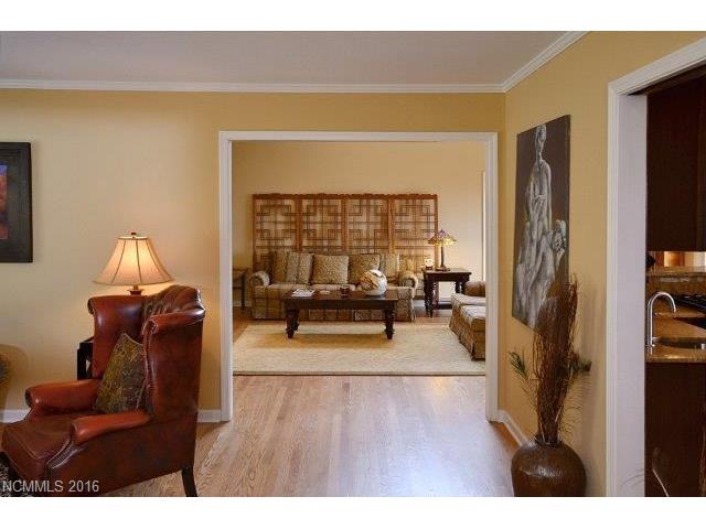 288 Roberts Dr, Laurel Park, NC 28739