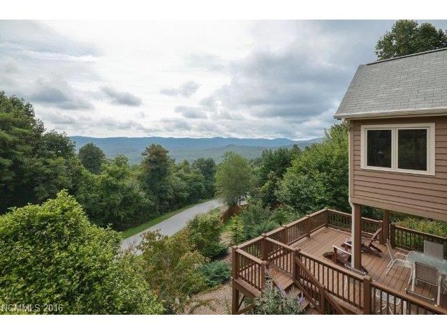 288 Roberts Dr, Laurel Park, NC 28739