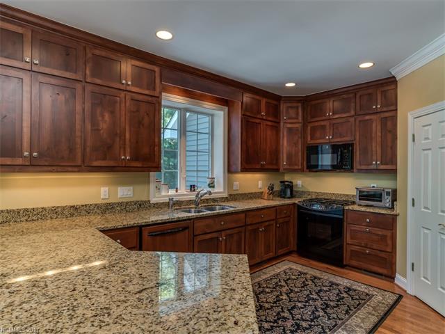 85 Tall Poplar Summit, Hendersonville, NC 28739