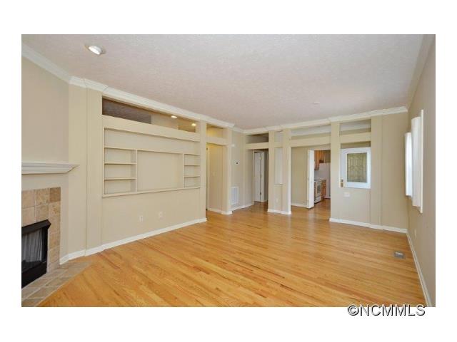 45 Old Pasture Way, Hendersonville, United States 28739
