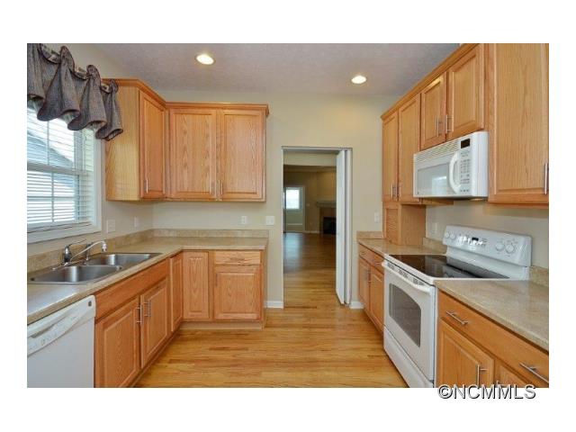 45 Old Pasture Way, Hendersonville, United States 28739