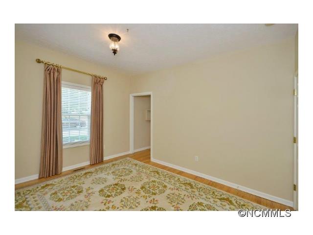 45 Old Pasture Way, Hendersonville, United States 28739