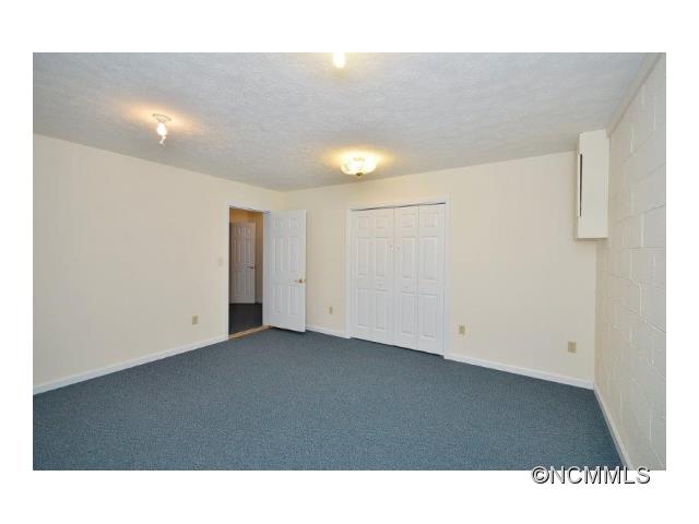 45 Old Pasture Way, Hendersonville, United States 28739