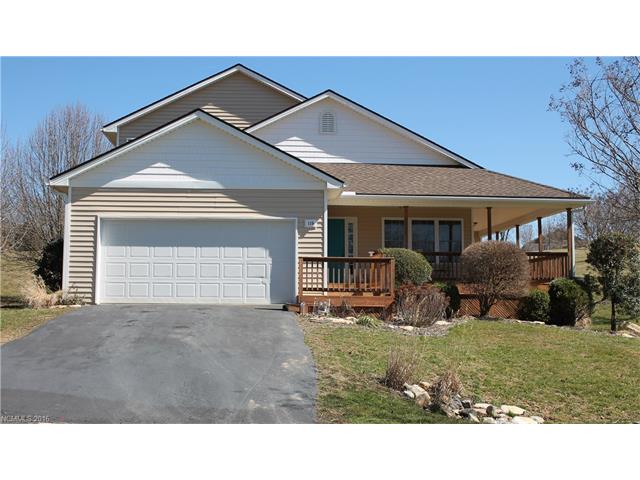119 Drexel Farm Drive, Hendersonville, NC 28739