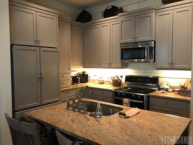 49 Old Edwards Circle, Highlands, NC 28741