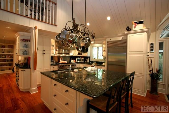 26 Lower Brushy Brushy Face Road, Highlands, NC 28741