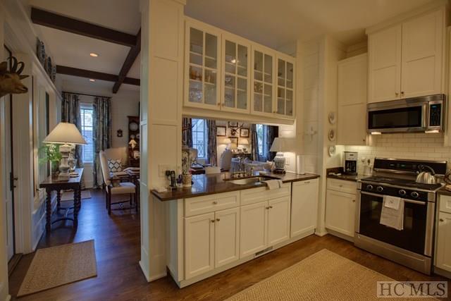 87 Old Edwards Circle, Highlands, NC 28741