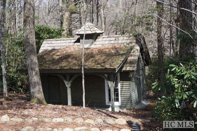105 Old Cove Road, Highlands, NC 28741