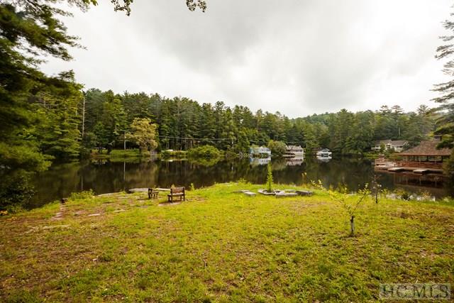 933 Arnold Road, Highlands, NC 28741