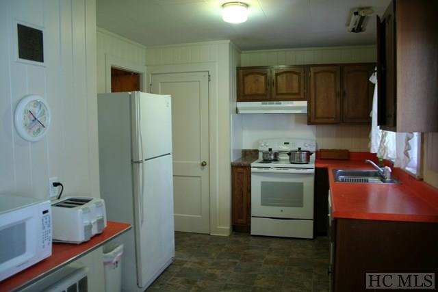 288/292 Franklin Road, Highlands, NC 28741