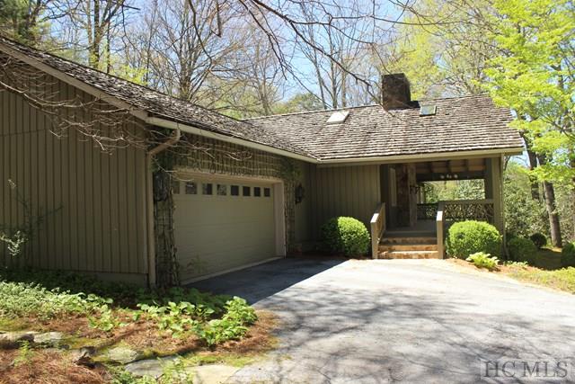 1135 Moorewood Road, Highlands, NC 28741