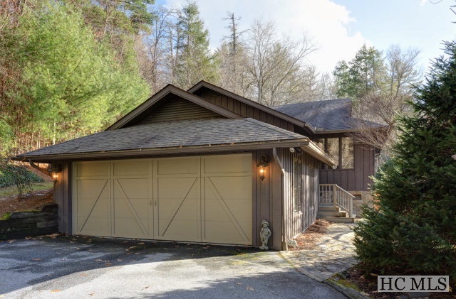451 Spruce Lane, Highlands, NC 28741