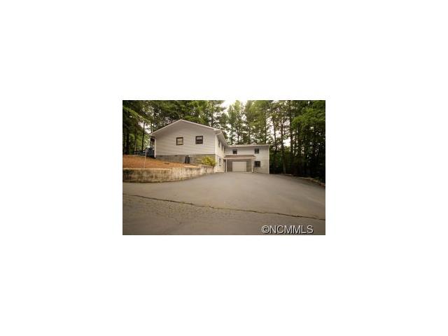 22 Morgan Road, Horse Shoe, NC 28742