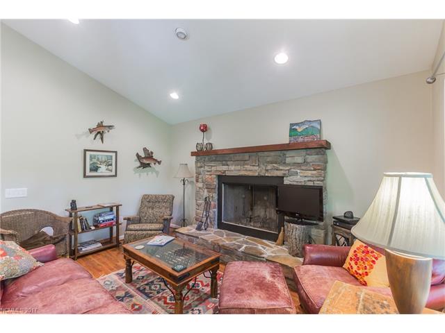 219 Picnic Point Road, Lake Lure, NC 28746