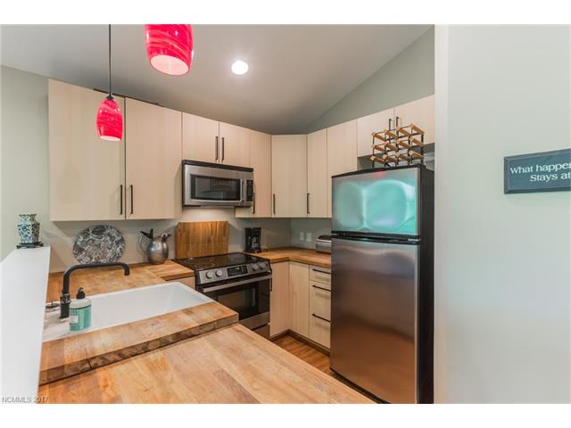 219 Picnic Point Road, Lake Lure, NC 28746