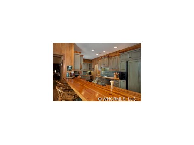3668 West Club Boulevard, Lake Toxaway, NC 28747