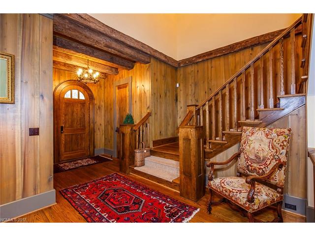 882 Fairway Drive, Lake Toxaway, NC 28747