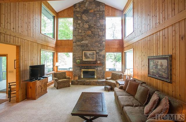 271 N Club Boulevard, Lake Toxaway, NC 28747
