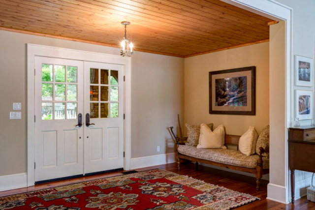39 Cardinal Drive, Lake Toxaway, NC 28747