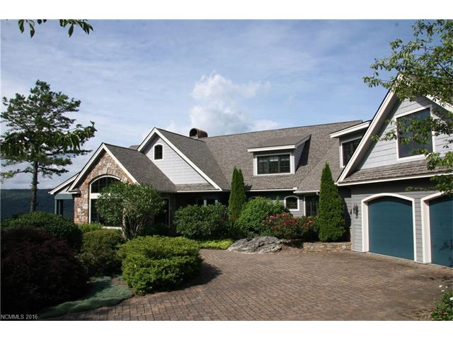 650 Toxaway Drive, Lake Toxaway, NC 28747