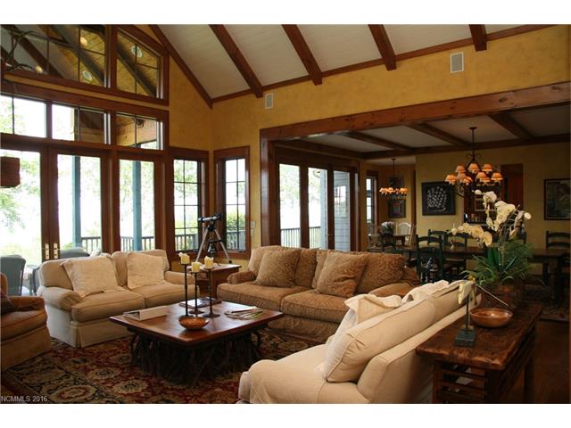 650 Toxaway Drive, Lake Toxaway, NC 28747