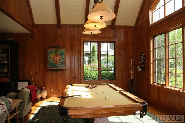 650 Toxaway Drive, Lake Toxaway, NC 28747
