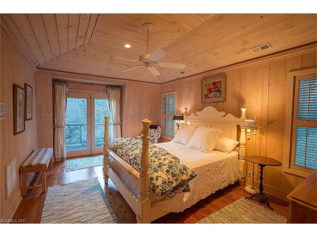 2041 Cold Mountain Road, Lake Toxaway, NC 28747