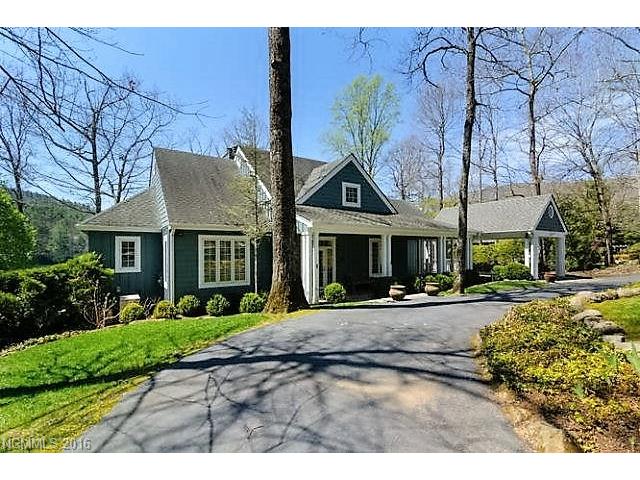 2946 W Club Boulevard, Lake Toxaway, NC 28747