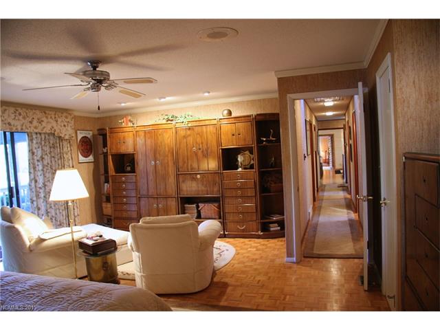307 Island Point Road, Lake Toxaway, NC 28747