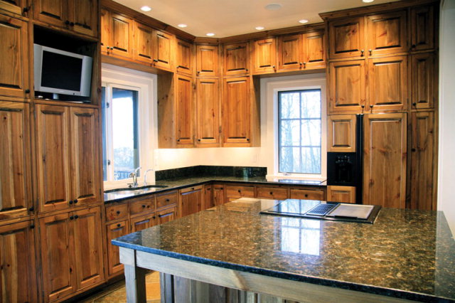 1035 Toxaway Drive, Lake Toxaway, NC 28747