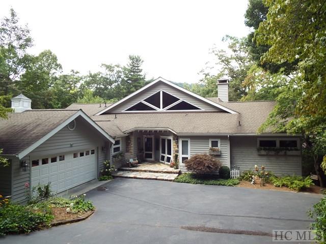 19 S East Shore Drive, Lake Toxaway, NC 28747