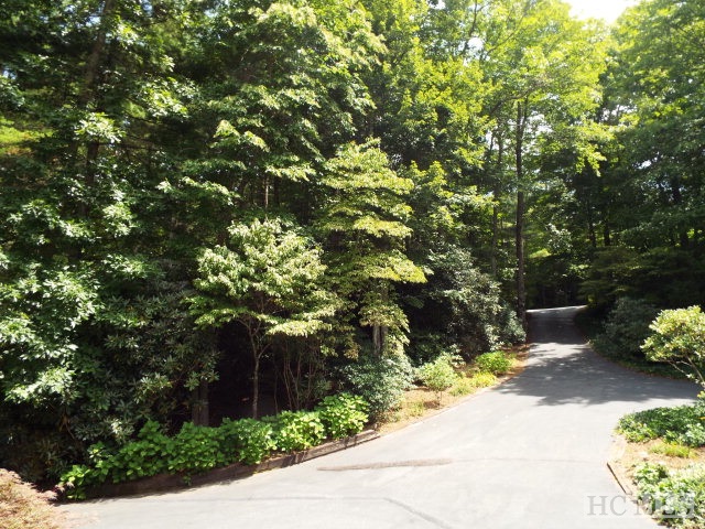 19 S East Shore Drive, Lake Toxaway, NC 28747