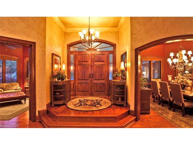 499 Hawk Mountain Road, Lake Toxaway, NC 28747