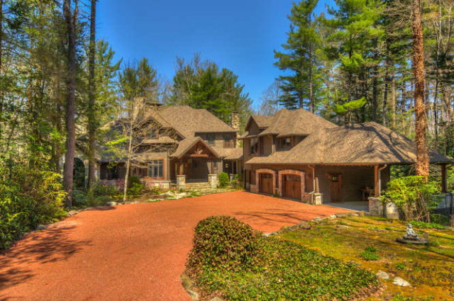 46 Mills Creek Drive, Lake Toxaway, NC 28747