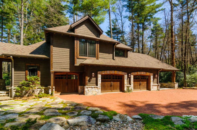 46 Mills Creek Drive, Lake Toxaway, NC 28747