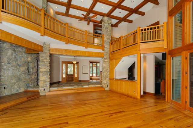 46 Mills Creek Drive, Lake Toxaway, NC 28747