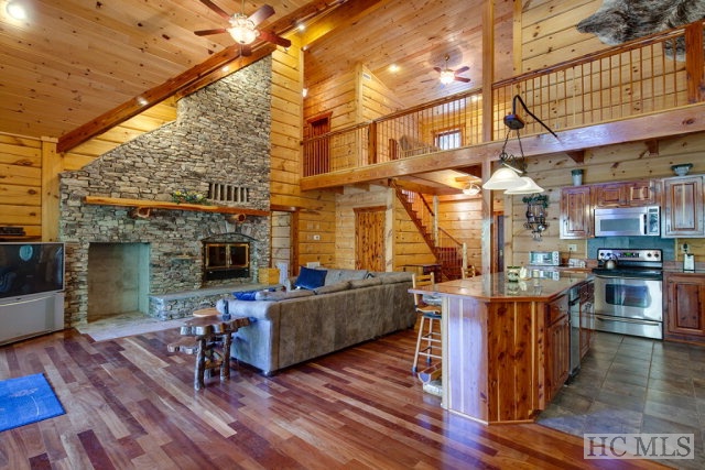 Lake Toxaway, NC 28747