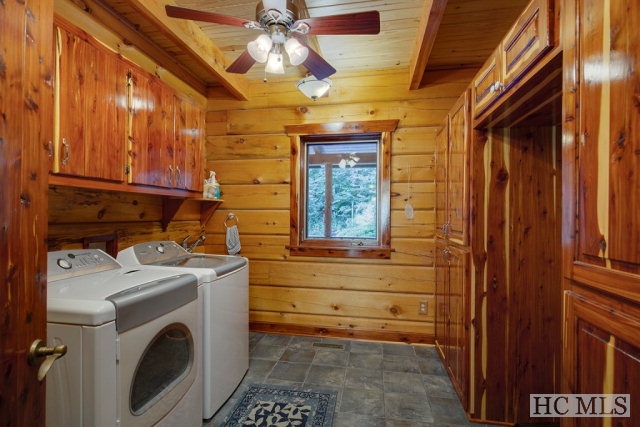 Lake Toxaway, NC 28747