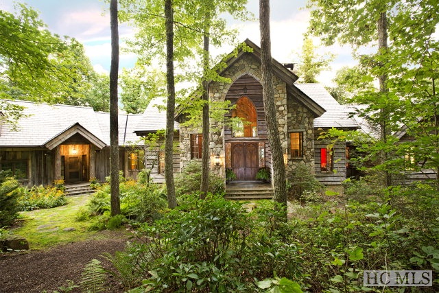 673 Panthertown Road, Lake Toxaway, NC 28747