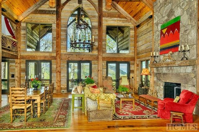 673 Panthertown Road, Lake Toxaway, NC 28747