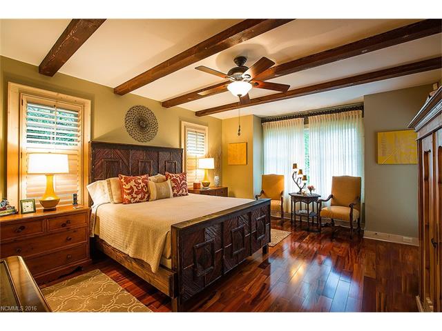 2003 W Cold Mountain Road NW, Lake Toxaway, NC 28747